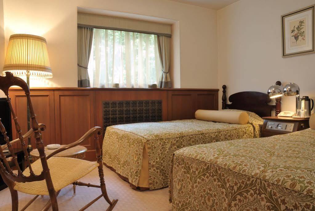 Hilltop Hotell 3*